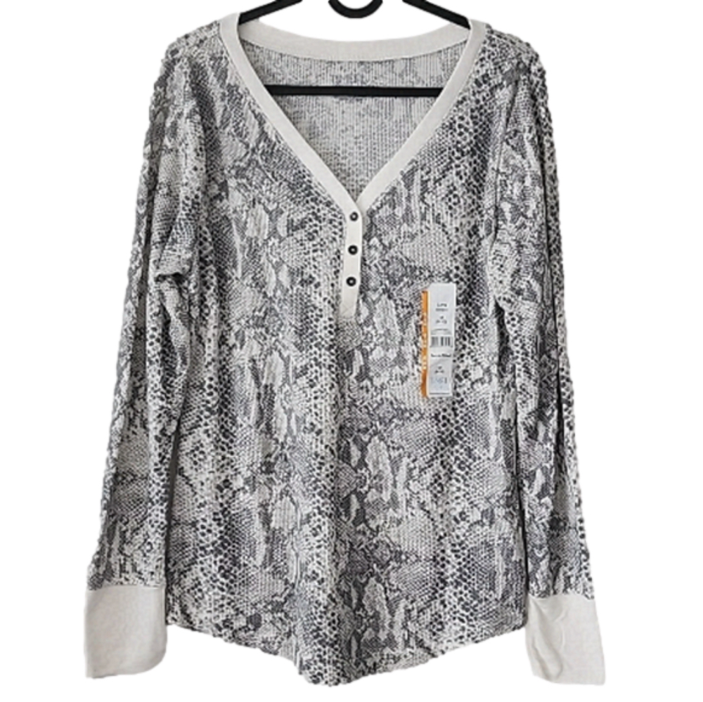 Time and Tru printed long sleeve top